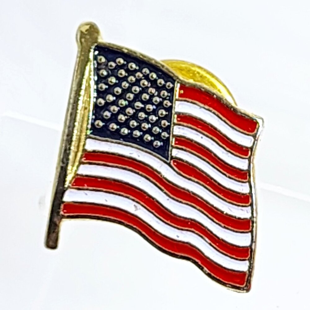 US American Flag 50 Star Red White Blue Enamel Gold Lapel Pinback…